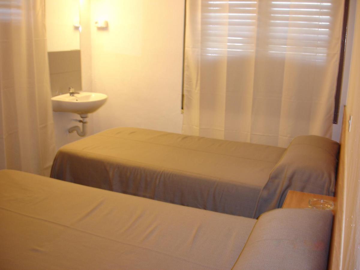 Hostal Can Blanco Sarriá de Ter Kültér fotó