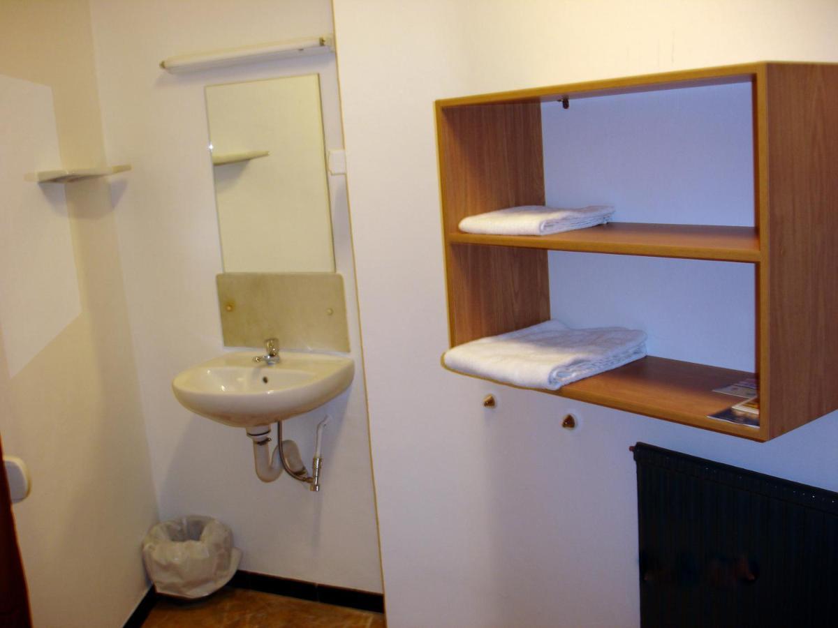 Hostal Can Blanco Sarriá de Ter Kültér fotó
